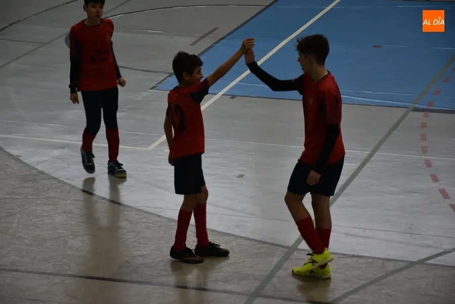 Foto 4 - #M | 25-26 FEB | Completa ma&ntilde;ana de reinicio con f&uacute;tbol sala y basket en el Eladio Jim&eacute;nez