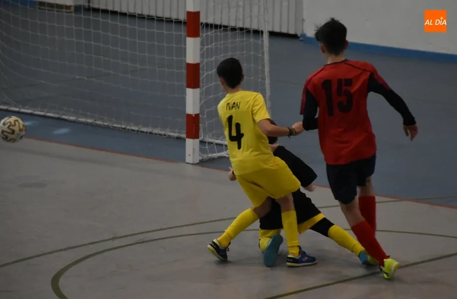 Foto 7 - #M | 25-26 FEB | Completa ma&ntilde;ana de reinicio con f&uacute;tbol sala y basket en el Eladio Jim&eacute;nez