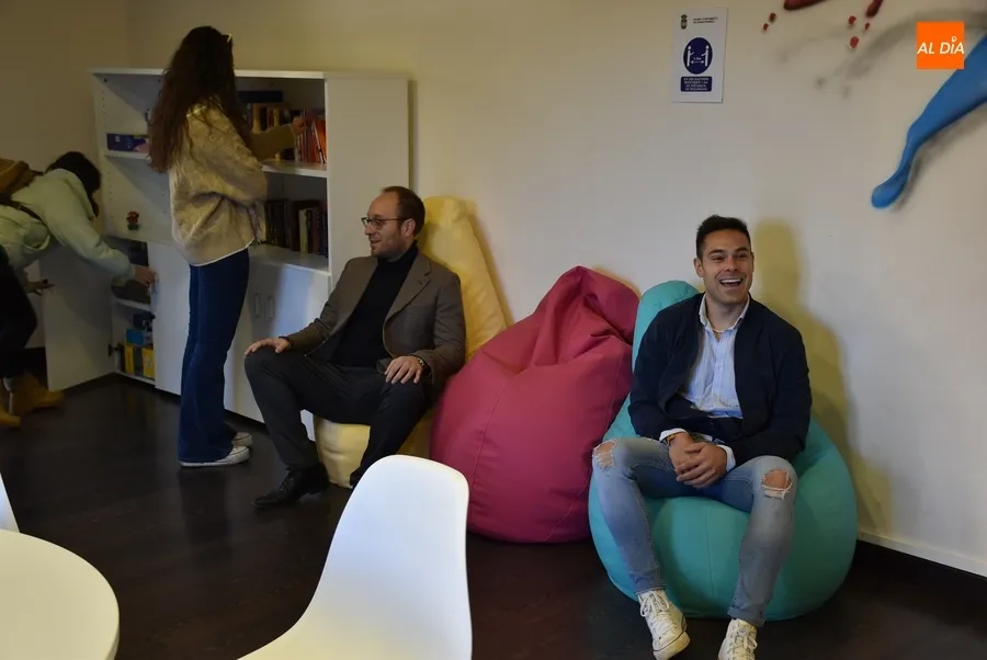 Foto 7 - El Centro Joven se pone oficialmente en funcionamiento