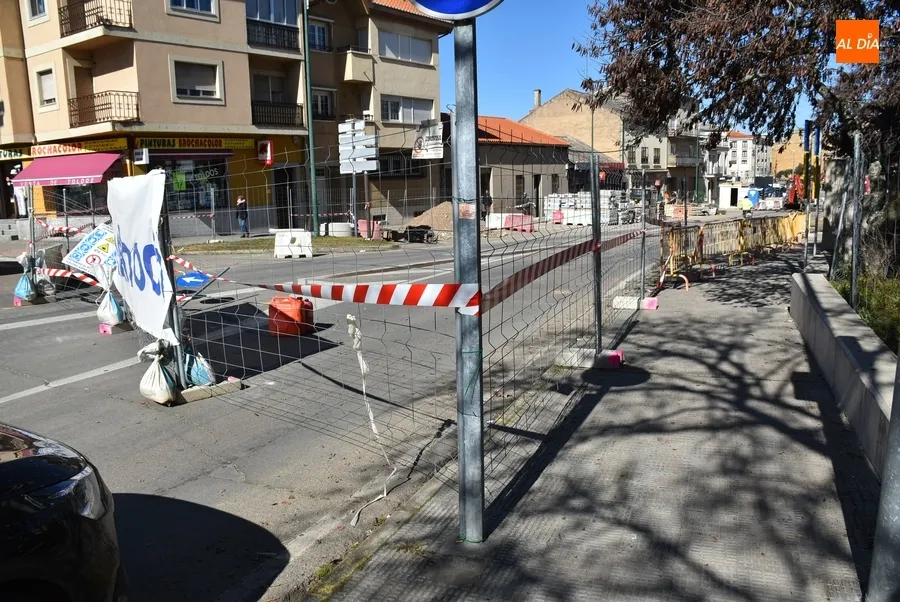 Foto 5 - Cortado al tr&aacute;fico el segundo tramo de la Avenida de Espa&ntilde;a