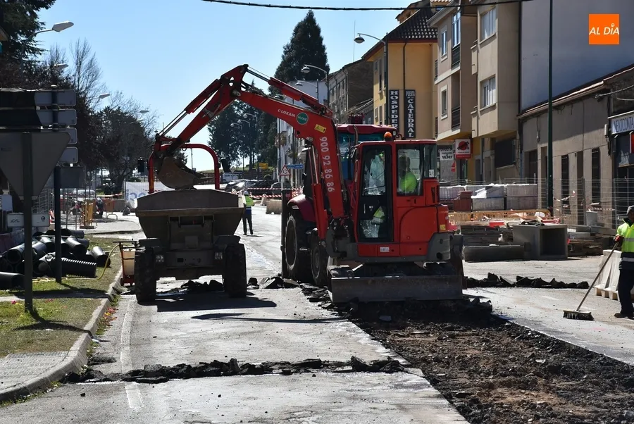 Foto 7 - Cortado al tr&aacute;fico el segundo tramo de la Avenida de Espa&ntilde;a