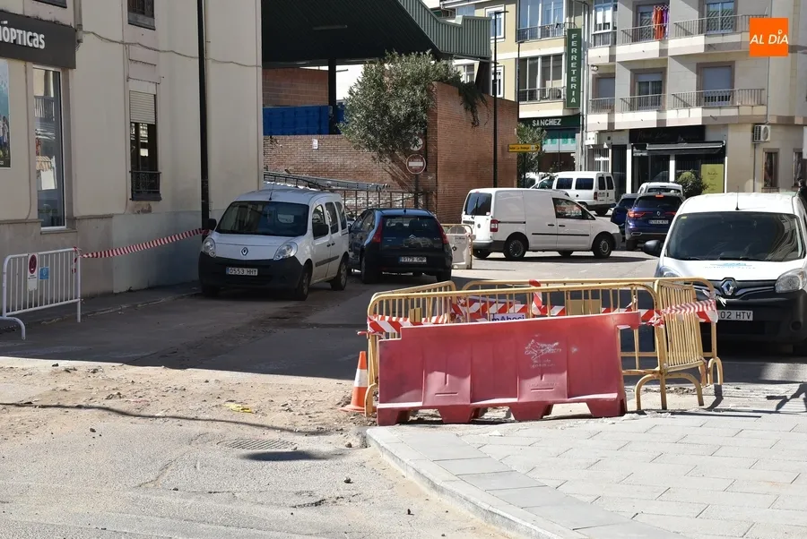 Foto 9 - Cortado al tr&aacute;fico el segundo tramo de la Avenida de Espa&ntilde;a