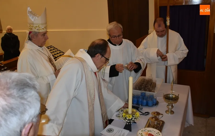 Foto 7 - Jos&eacute; Luis Retana preside por 1&ordf; vez la renovaci&oacute;n de la consagraci&oacute;n de las religiosas diocesanas
