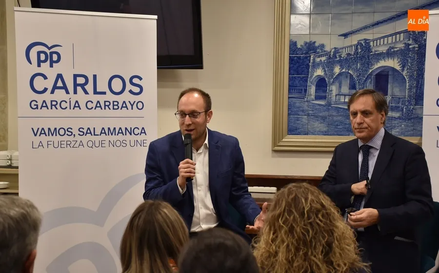 Foto 7 - La plana mayor del PP de la comarca mirobrigense arropa a Carlos Garc&iacute;a Carbayo