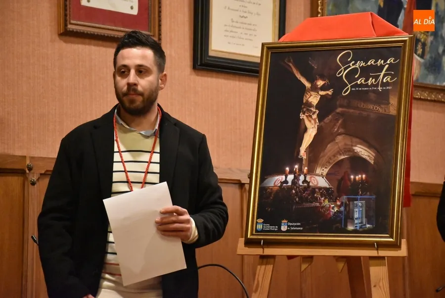 Foto 4 - El Cristo del Silencio ilustra el cartel de la Semana Santa Mirobrigense 2023
