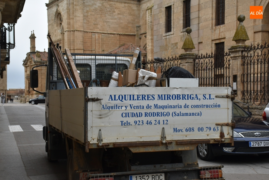 Foto 4 - Llega la hora del desmontaje de las casetas de la Plazuela del Buen Alcalde