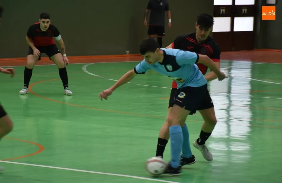 Foto 9 - El III Senior vuelve a saborear la victoria en un s&oacute;lido derby ante el FS Salamanca B