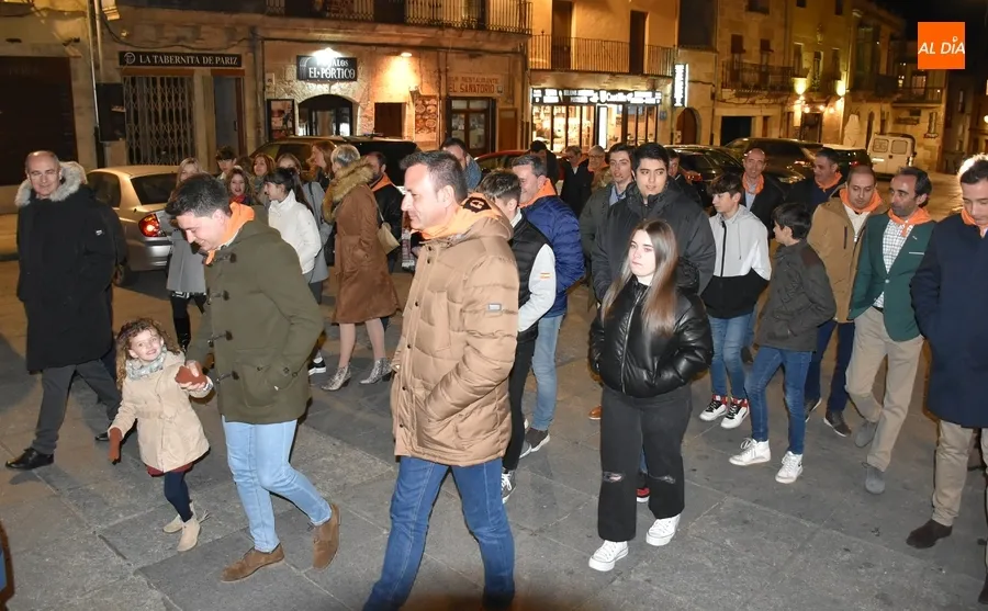 Foto 8 - Juguet&oacute;n y reivindicativo preg&oacute;n de &lsquo;hermanamiento&rsquo; del Carnaval con la Feria de Teatro
