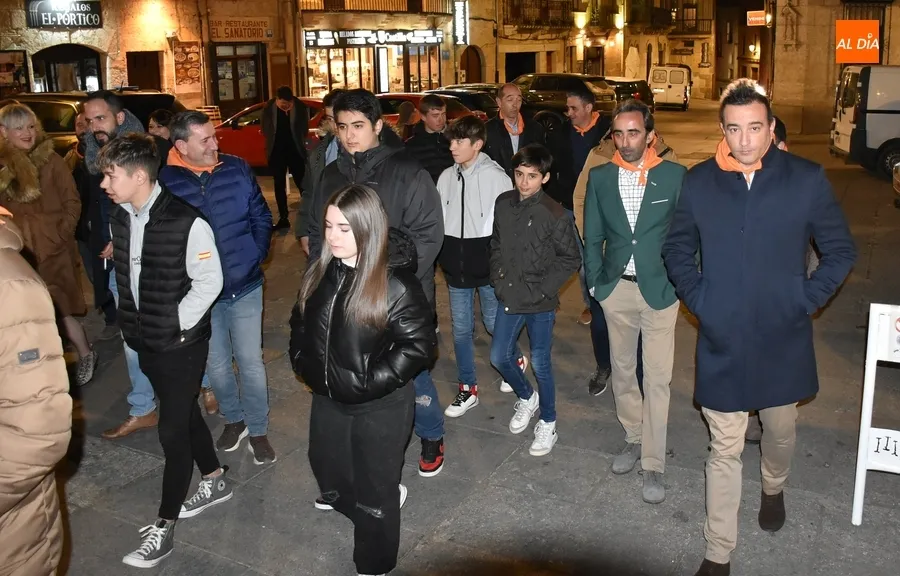 Foto 9 - Juguet&oacute;n y reivindicativo preg&oacute;n de &lsquo;hermanamiento&rsquo; del Carnaval con la Feria de Teatro