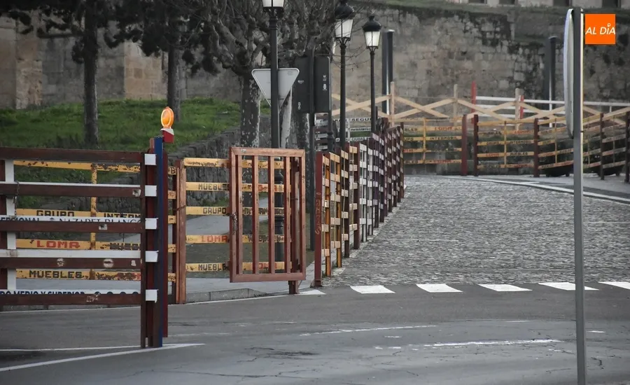 Foto 2 - Instaladas las primeras barreras del &lsquo;rect&aacute;ngulo m&aacute;gico&rsquo;