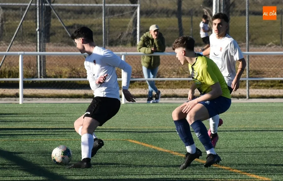 Foto 4 - Vomitivo comentario de un t&eacute;cnico del Juvenil del Helm&aacute;ntico en su duelo contra el Ciudad Rodrigo