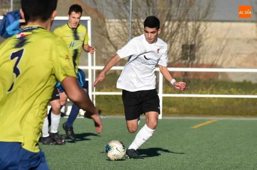Foto 7 - Vomitivo comentario de un t&eacute;cnico del Juvenil del Helm&aacute;ntico en su duelo contra el Ciudad Rodrigo