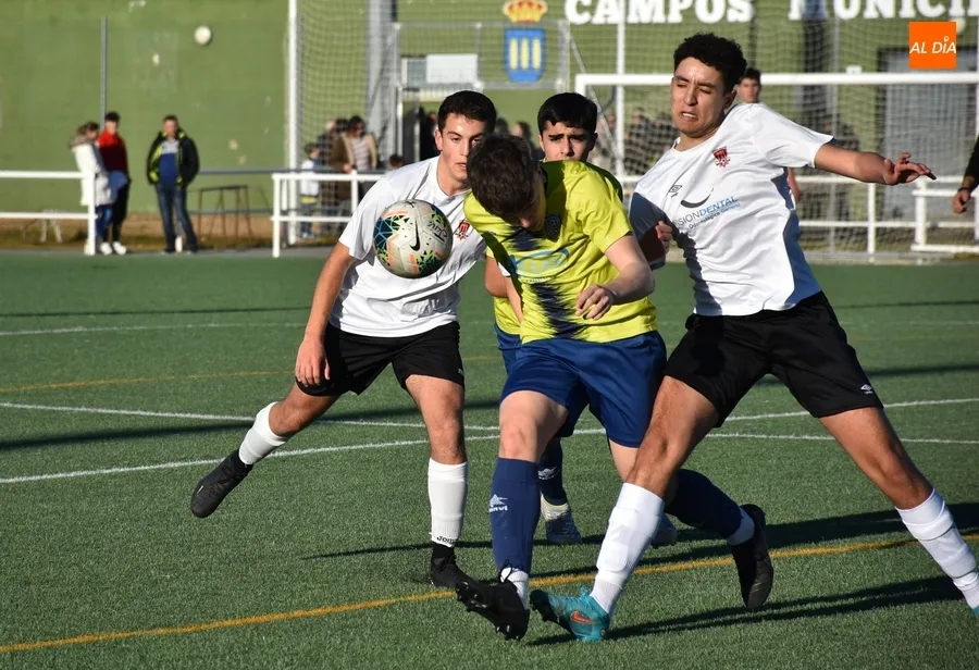 Foto 10 - Vomitivo comentario de un t&eacute;cnico del Juvenil del Helm&aacute;ntico en su duelo contra el Ciudad Rodrigo