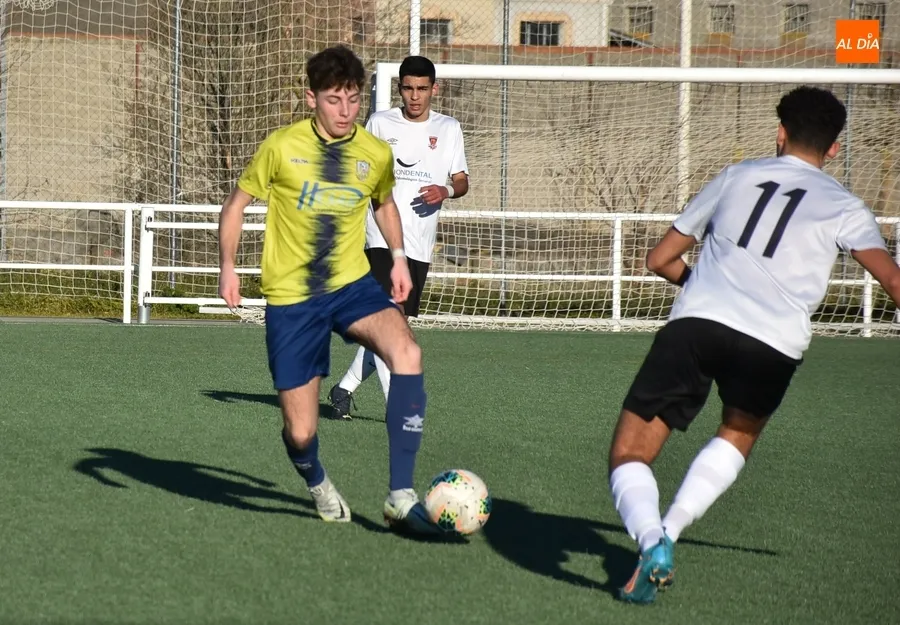 Foto 11 - Vomitivo comentario de un t&eacute;cnico del Juvenil del Helm&aacute;ntico en su duelo contra el Ciudad Rodrigo