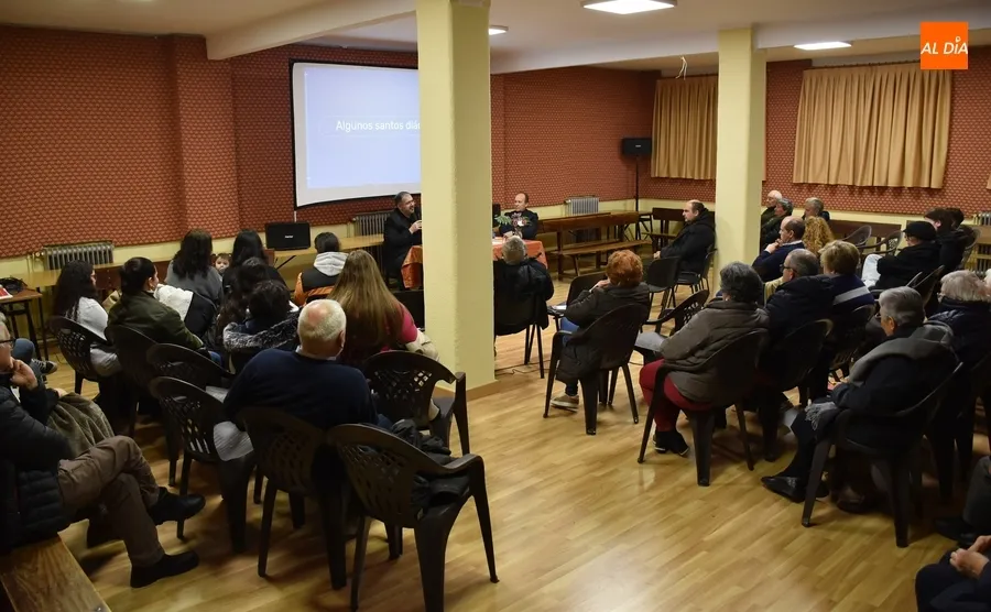 Foto 5 - San Andr&eacute;s arranca su ciclo de charlas cuaresmales con la intervenci&oacute;n de Daniel Mielgo