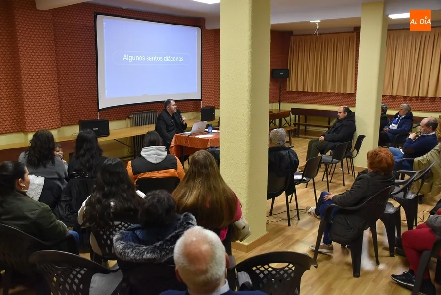 Foto 7 - San Andr&eacute;s arranca su ciclo de charlas cuaresmales con la intervenci&oacute;n de Daniel Mielgo