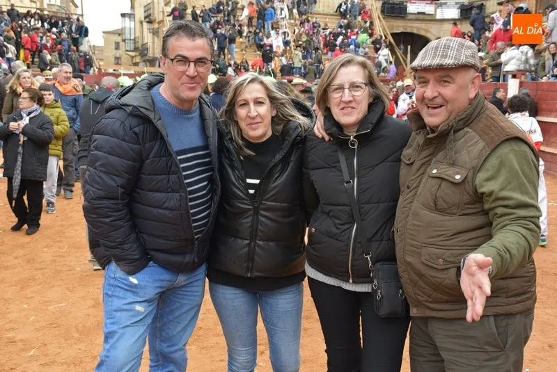 Foto 8 - Mir&oacute;briga vive otro hist&oacute;rico S&aacute;bado de Carnaval con la ciudad invadida por miles de j&oacute;venes