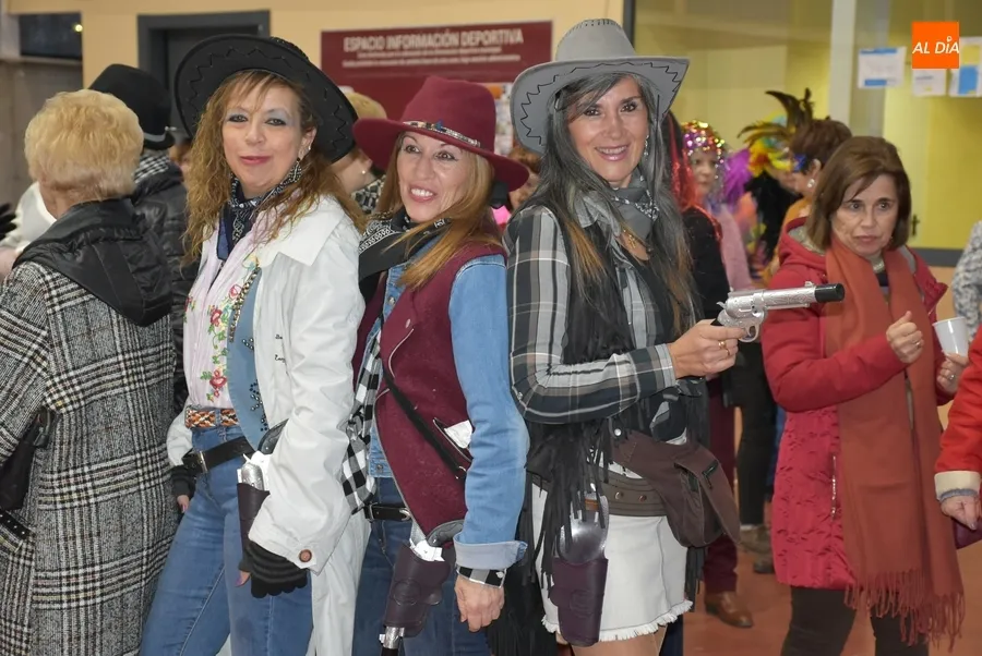 Foto 4 - Amanecer festeja la llegada del Carnaval con sus propias Murga y Corte de Honor
