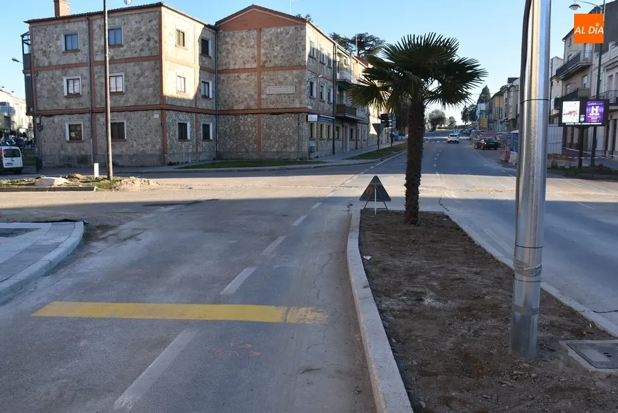 Foto 4 - Abierto al tr&aacute;fico, con &lsquo;ambiente de Benidorm&rsquo;, el tramo en obras de la Avenida de Espa&ntilde;a