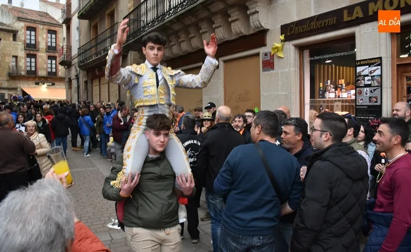 Foto 4 - Enrevesada tarde taurina con otra baja, un corte de luz y visita de la lluvia