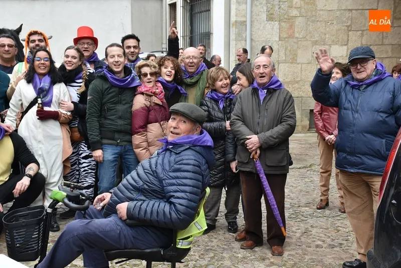 Foto 8 - Los Amigos del Alguacilillo rinden homenaje al fallecido Salvador L&oacute;pez &lsquo;Chiqui&rsquo;