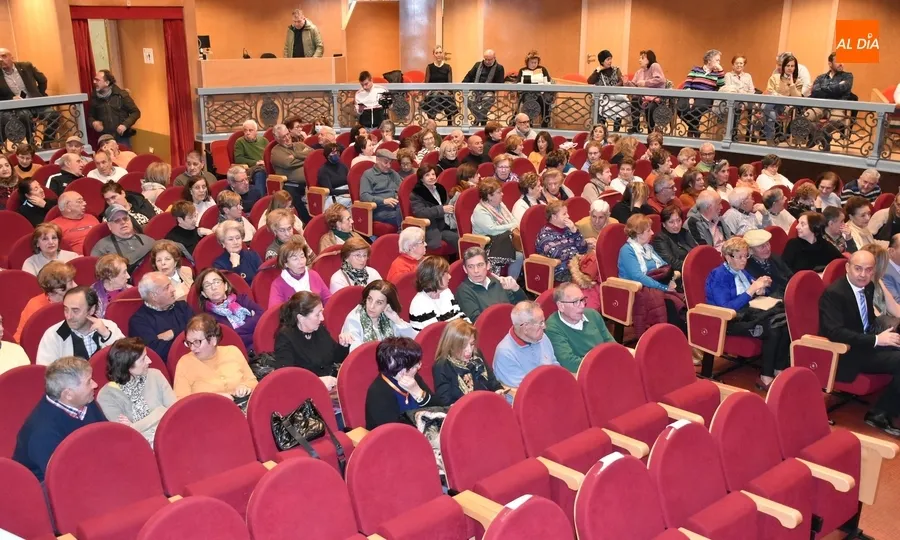 Foto 7 - La Diputaci&oacute;n recibe el Premio del Bols&iacute;n anunciando un redoble de su apoyo &ldquo;para que no le falte de nada&rdquo;