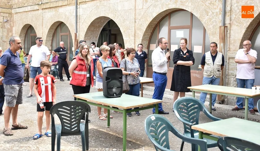 Foto 5 - La c&aacute;lida acogida a los evacuados por el incendio de Monsagro recibe una &lsquo;Menci&oacute;n Honor&iacute;fica&rsquo;