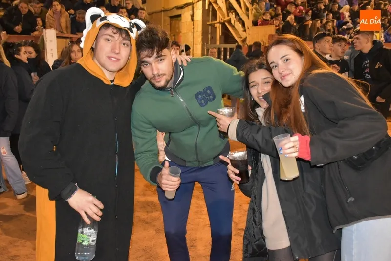 Foto 9 - Manliao anima el &uacute;ltimo gran momento de encuentro de j&oacute;venes del Carnaval 2023