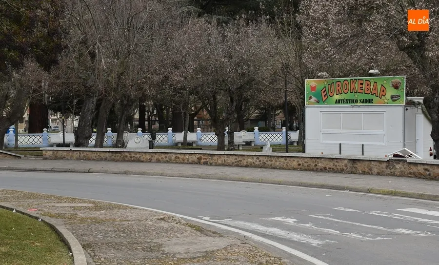 Foto 5 - Arranca por toda la ciudad el largo proceso de vuelta a la normalidad tras el Carnaval