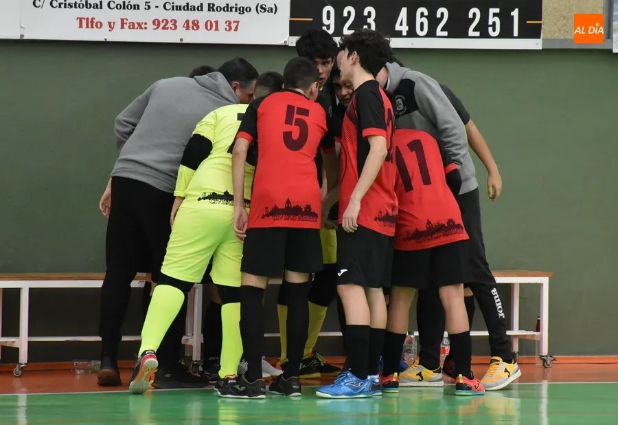 Foto 2 - #M | 11-12 FEB | El III Infantil A acaba ganando con holgura a un Cistierna que le dio guerra