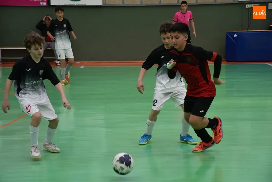 Foto 5 - #M | 11-12 FEB | El III Infantil A acaba ganando con holgura a un Cistierna que le dio guerra
