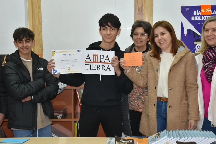 Foto 3 - Manuel de la Nava gana el concurso de creaci&oacute;n del nuevo logo de la AMPA del IES Tierra
