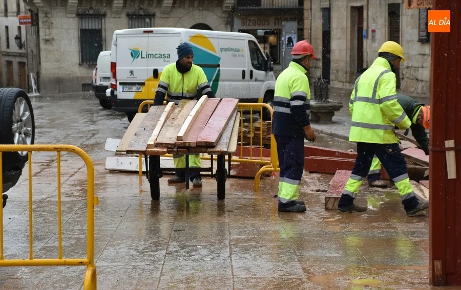 Foto 2 - Desmontado el &lsquo;rect&aacute;ngulo m&aacute;gico&rsquo; de la Plaza Mayor mirobrigense
