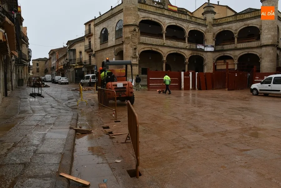 Foto 5 - Desmontado el &lsquo;rect&aacute;ngulo m&aacute;gico&rsquo; de la Plaza Mayor mirobrigense