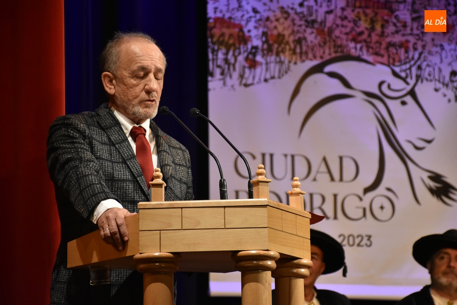 Pregón íntegro de Rafael Iribarren Rafa Cruz para la Asociación Charra del Caballo