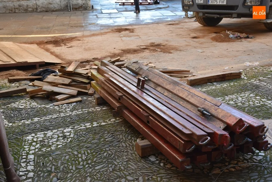 Foto 4 - El &aacute;gora mirobrigense se termina de despedir del Carnaval a ras de suelo