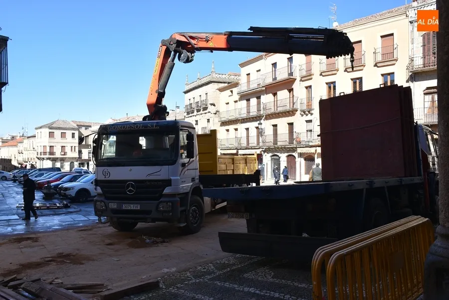 Foto 3 - El &aacute;gora mirobrigense se termina de despedir del Carnaval a ras de suelo
