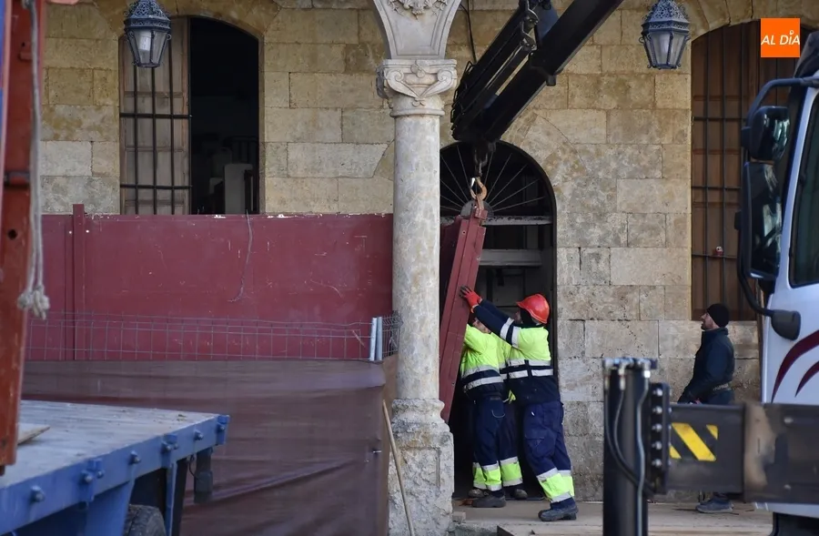 Foto 5 - El &aacute;gora mirobrigense se termina de despedir del Carnaval a ras de suelo