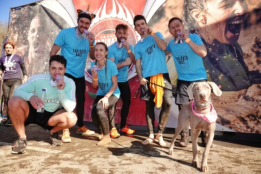 Foto 2 - Hasta un cura participa en la Farinato Race de Cangas de On&iacute;s
