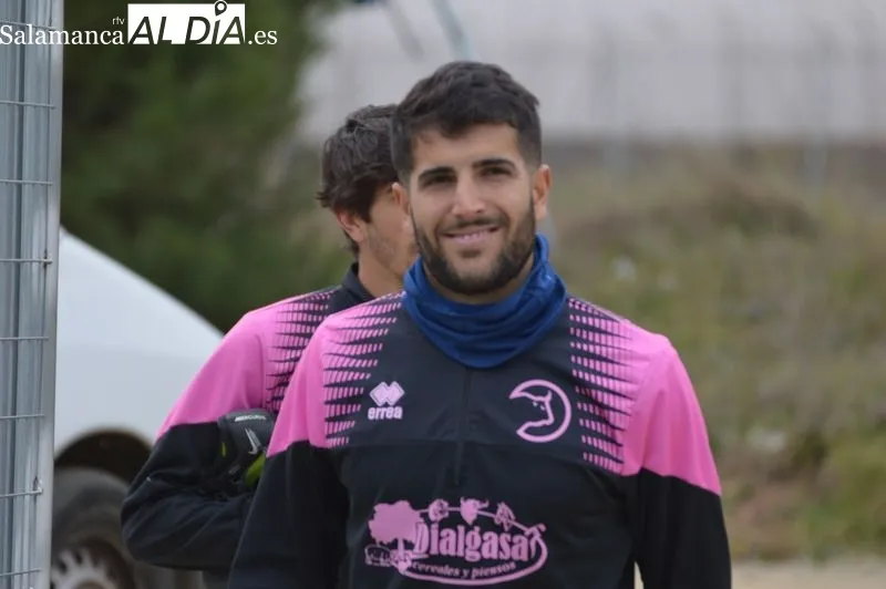 Foto 4 - Dani Ponz ya ejerce como nuevo entrenador de Unionistas