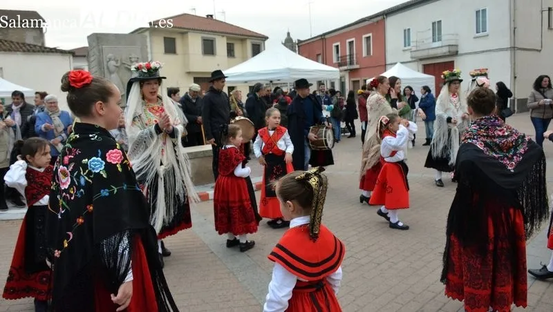Foto 6 - Animada tarde de folclore charro con la celebraci&oacute;n de 'Los Barrios' en Lumbrales