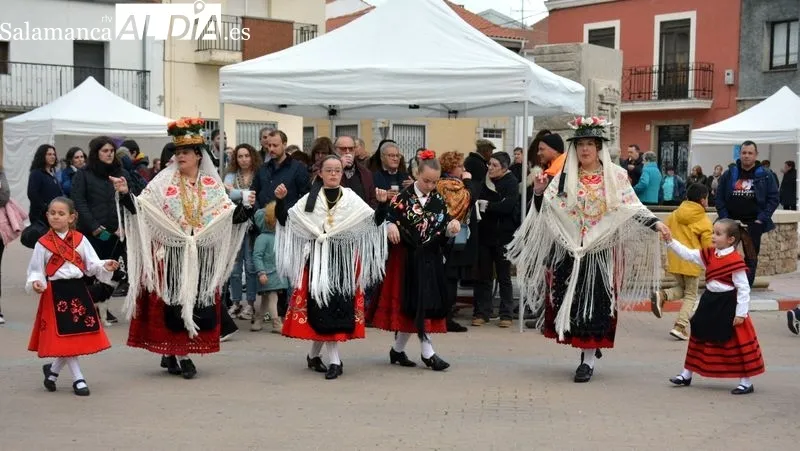Foto 4 - Animada tarde de folclore charro con la celebraci&oacute;n de 'Los Barrios' en Lumbrales