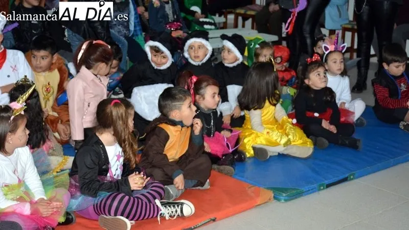 Los pequeños disfrutaron con el espectáculo de magia y las otras actividades programadas