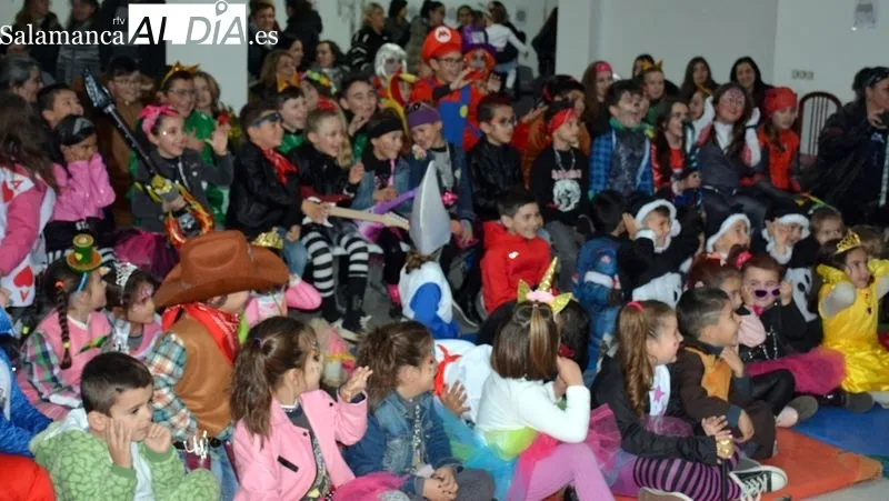 Los pequeños disfrutaron con el espectáculo de magia y las otras actividades programadas