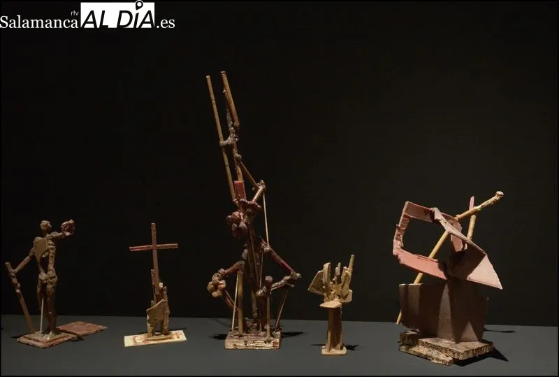 Exposición de Venancio Blanco en la sala de exposiciones de de Santo Domingo. Foto de José Amador Martín