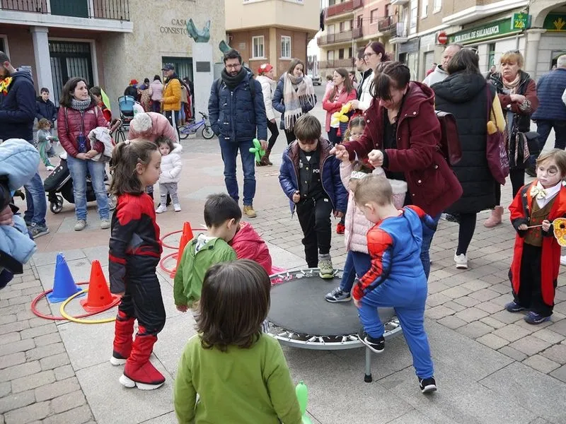 Foto 3 - Carbajosa de la Sagrada se sumerge en el Carnaval 