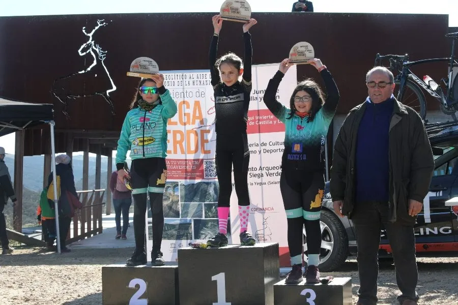 Foto 9 - 88 j&oacute;venes ciclistas participan en el I Trofeo Ib&eacute;rico Siega Verde de BTT