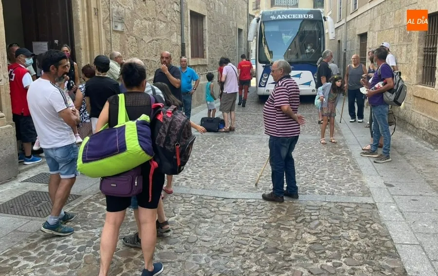 Foto 2 - La c&aacute;lida acogida a los evacuados por el incendio de Monsagro recibe una &lsquo;Menci&oacute;n Honor&iacute;fica&rsquo;