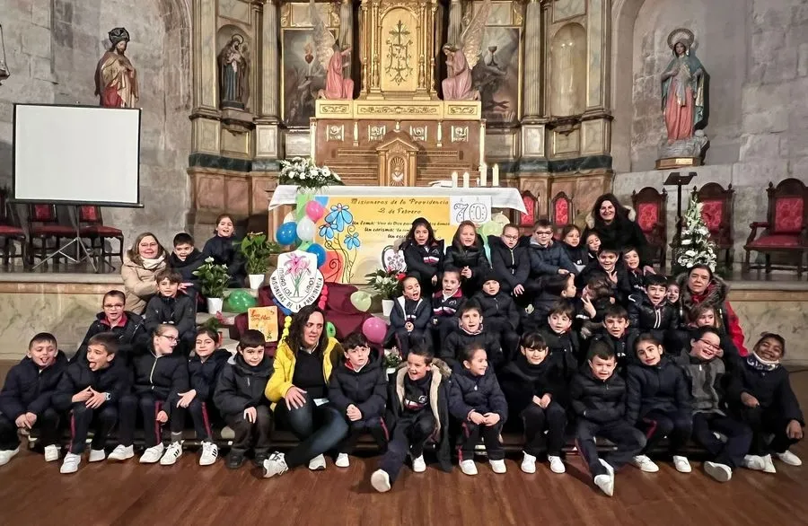 Foto 5 - Jornada l&uacute;dica en Misioneras-Santa Teresa para festejar el 70&ordm; aniversario de la Congregaci&oacute;n