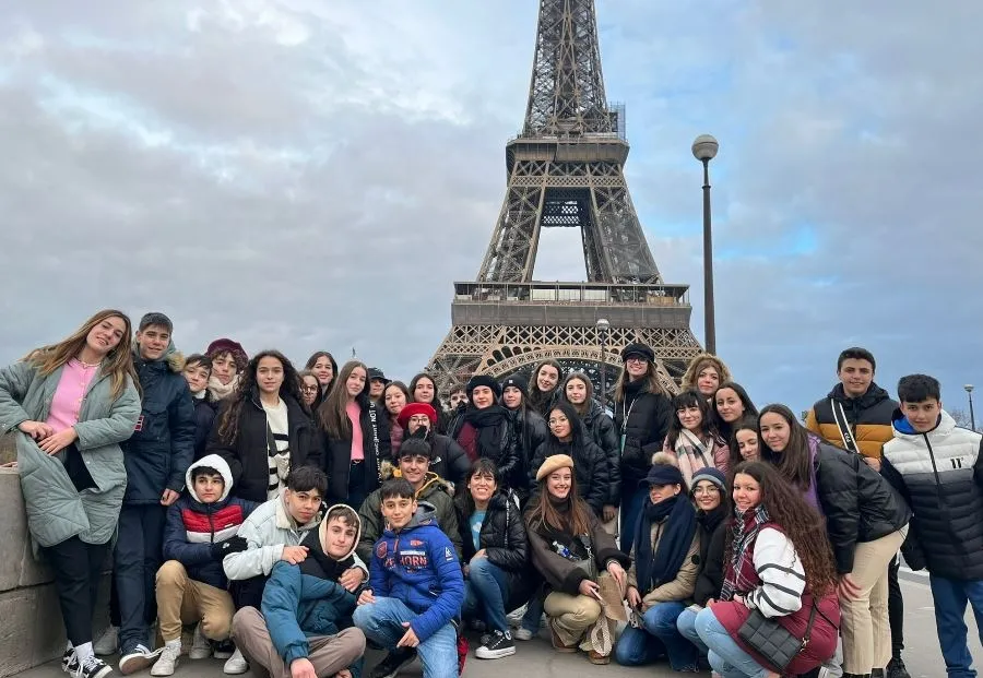 Foto 9 - Los alumnos de Franc&eacute;s de Misioneras-Santa Teresa recorren Par&iacute;s